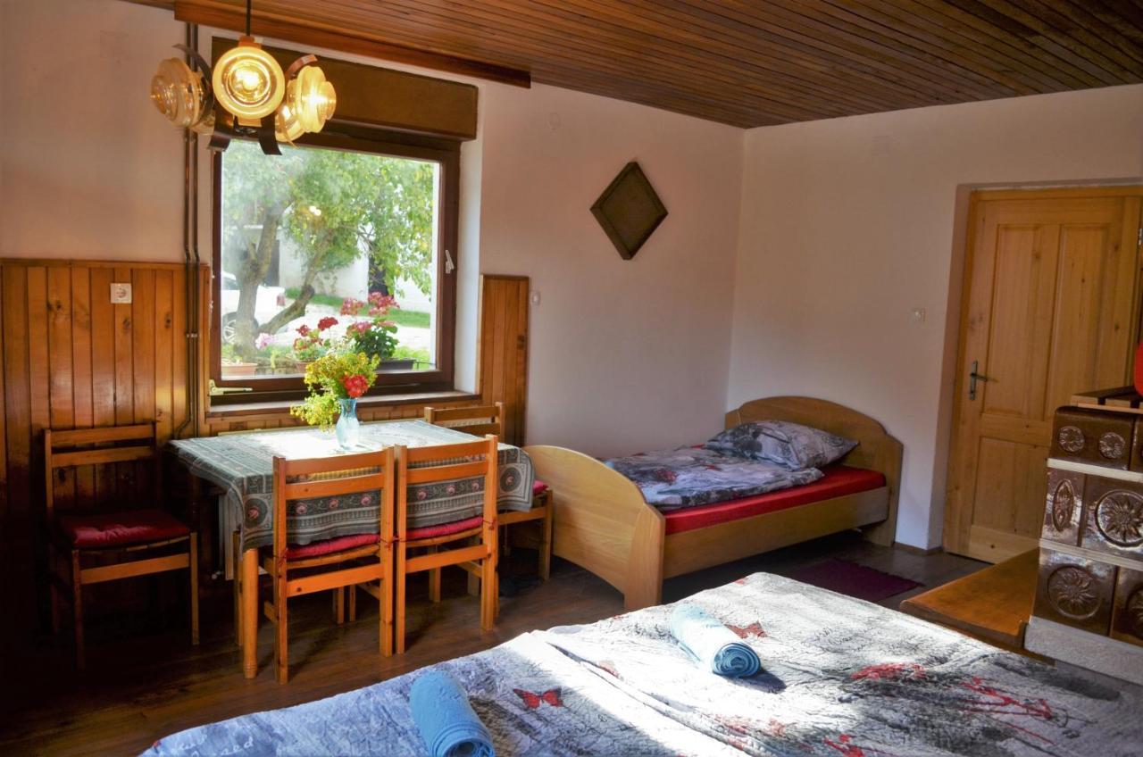 Healing Farm Apartment Gorenja Vas  Luaran gambar
