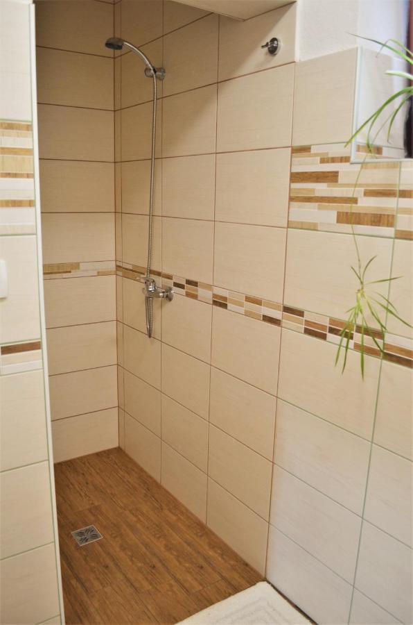 Healing Farm Apartment Gorenja Vas  Luaran gambar